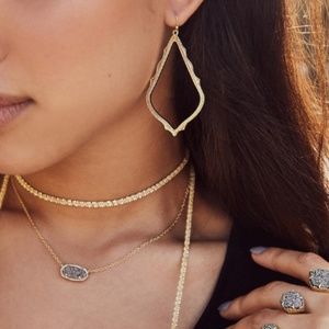 Elisa Gold Pendant Necklace